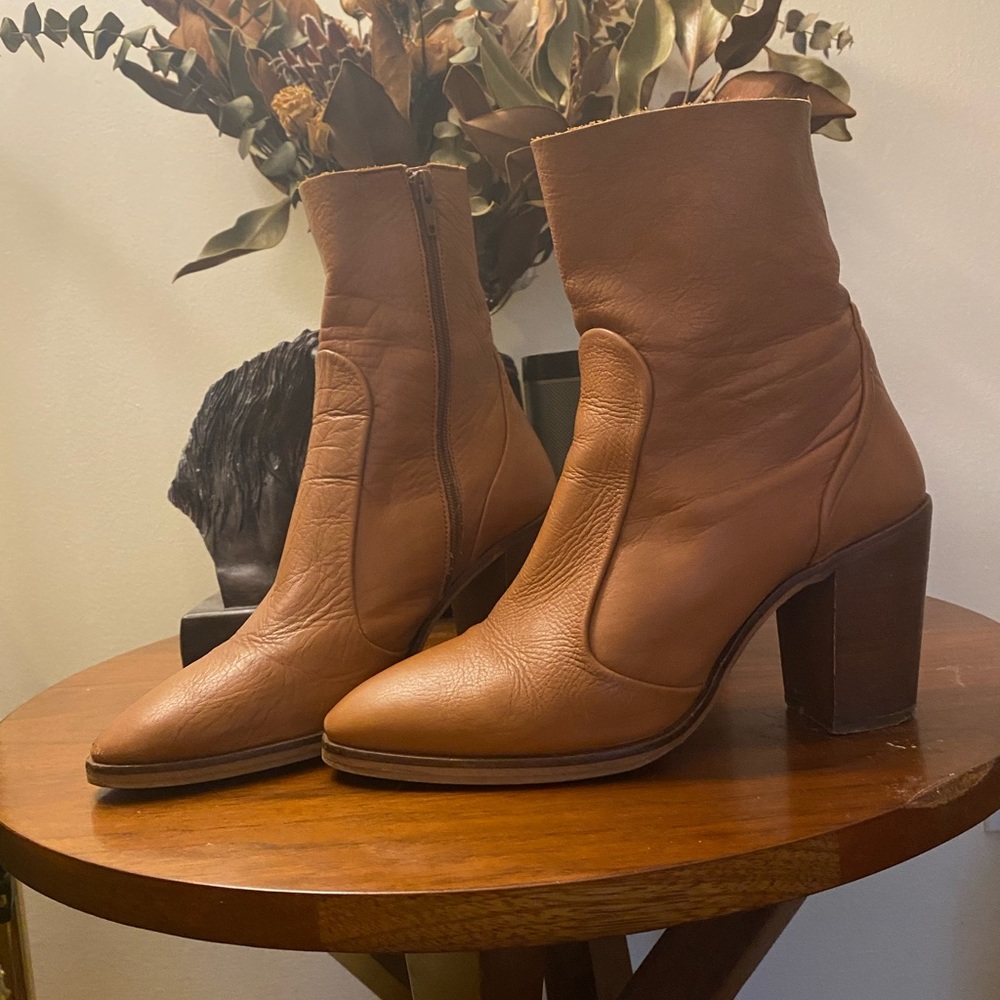 TOPSHOP leather boot